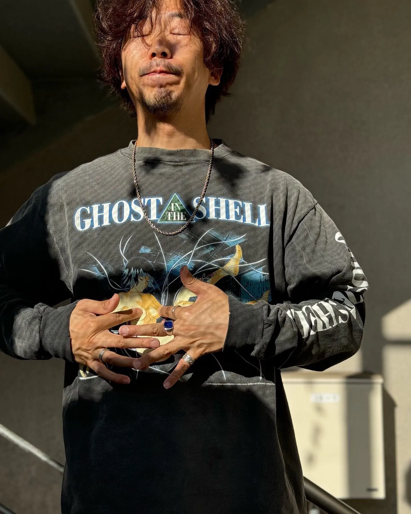 SAINT Mxxxxxx × GHOST IN THE SHELL Ghost in the Shell GS_LS TEE/GITS/BLK Big IP Ghost in the Shell co-branded model Sleeping Motoko Kusanagi Retro distressed long sleeves Washed black S-XL Ready-to-wear Assute dyeing Full-body spray fade/replacement fade Correct accessories Joint LOGO wash mark/main mark/cherub mark Super complex printing replica The drawing/pattern making cycle is very long and the hand graffiti is dirty.